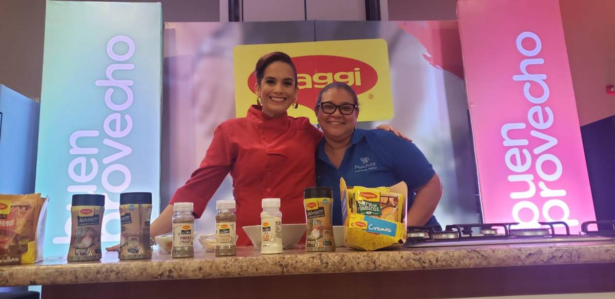 La chef Sandra Díaz preparó una pasta de mar con delicias de Maggi y regaló productos de la marca.