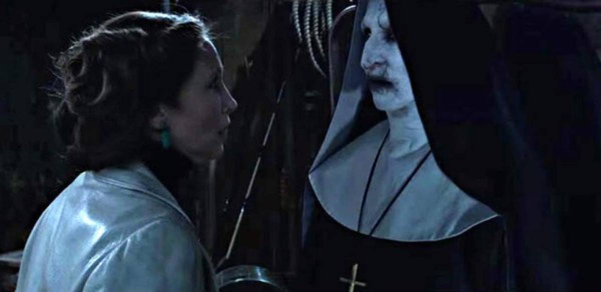 ¿Quién es la mujer que interpreta a la terrorífica monja de El Conjuro 2?