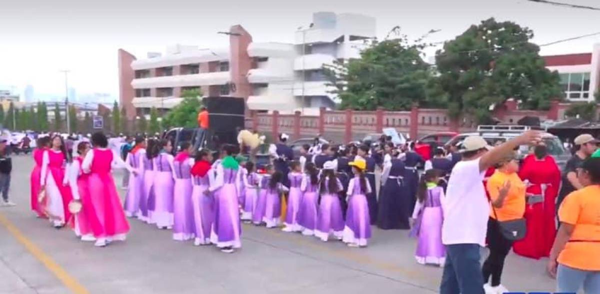 Hondureños marchan en contra del matrimonio igualitario