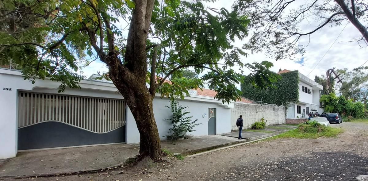 La lujosa “casa de cartón” incautada al expresidente salvadoreño Sánchez Cerén