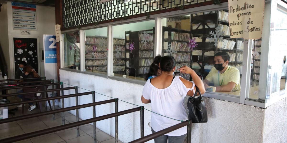 Hasta hoy abrieron los centros de salud de la capital