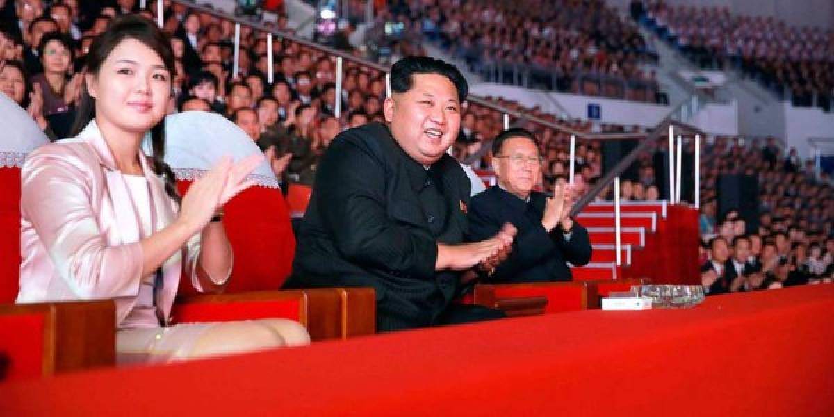 Salen las primeras imágenes de la esposa del gobernante de Corea del Norte