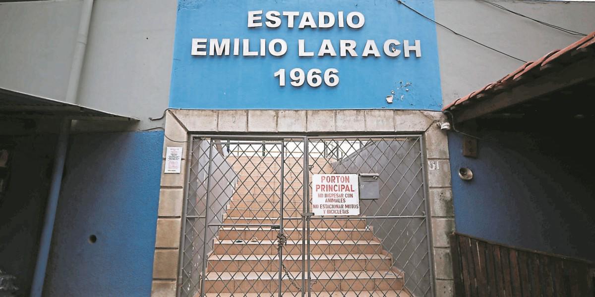 Cierran estadio Emilio Larach por amenazas de extorsión