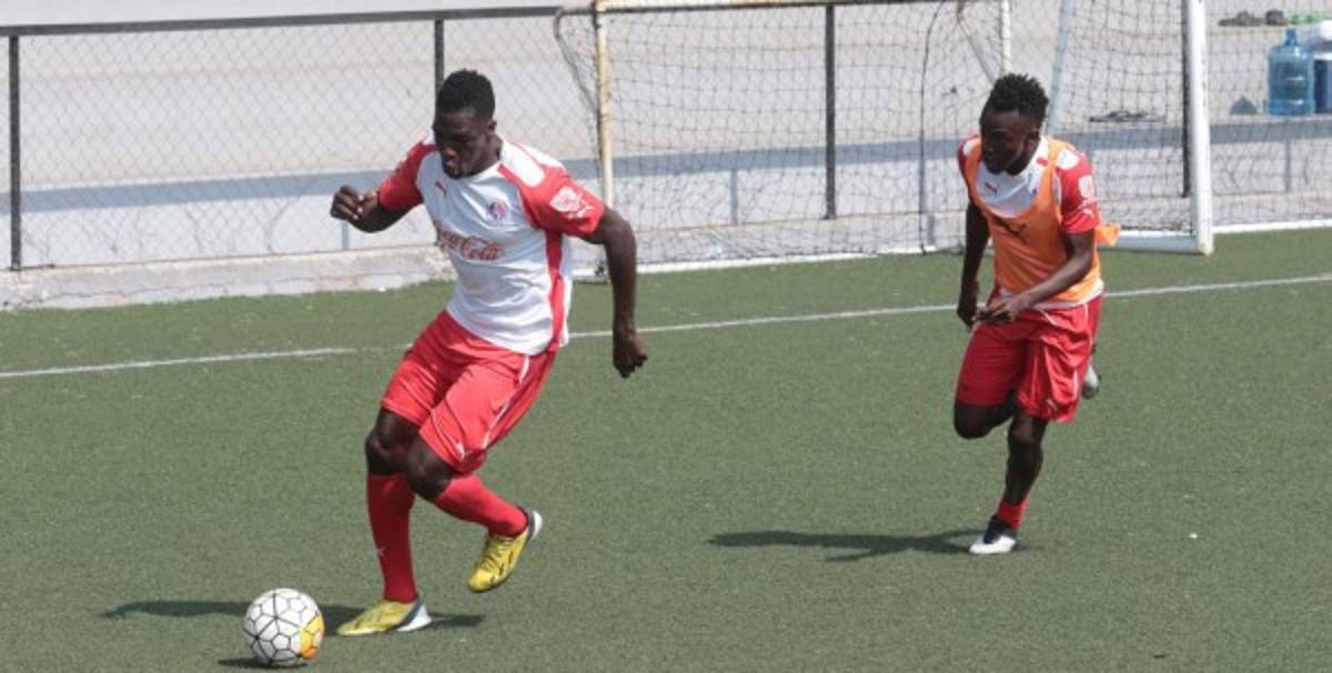 Olimpia golea al Motagua en el Nacional