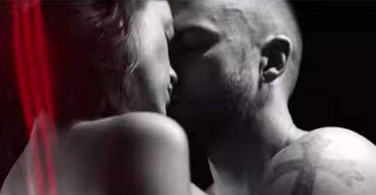 Justin Timberlake besa apasionadamente a Eiza González en nuevo video 'Supplies'