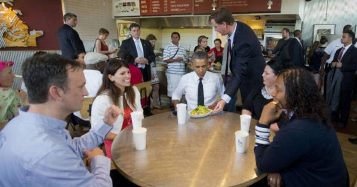 Obama se escapa de Casa Blanca y hace de las suyas