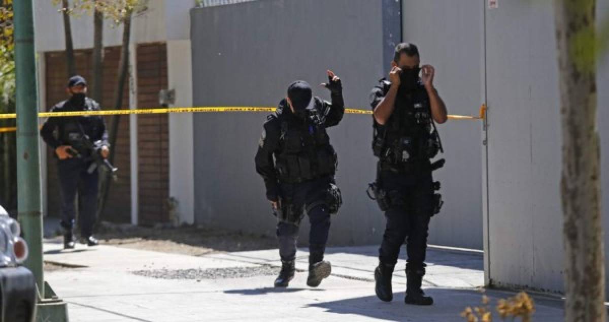 Un cadáver y toletes para torturar víctimas: enfrentamiento entre policía y Cártel Jalisco Nueva Generación (FOTOS)