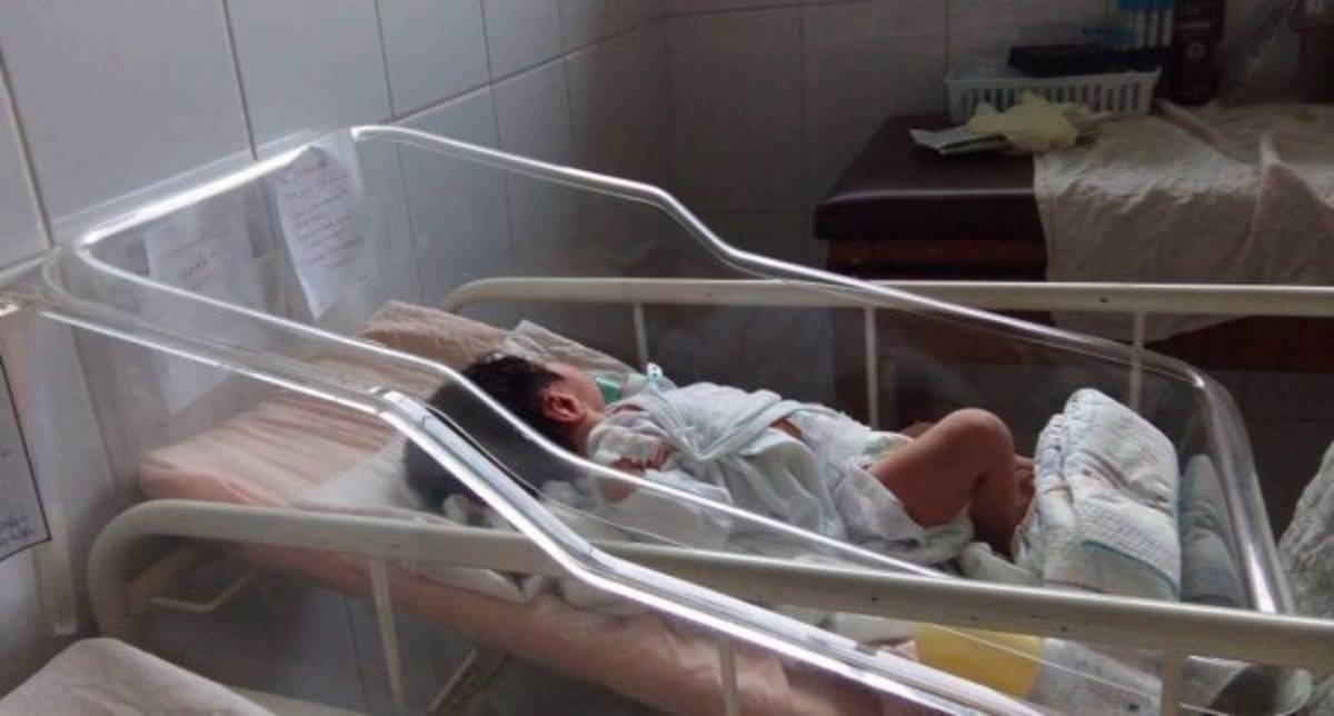 Rescatan a recién nacido abandonado en colonia de la capital