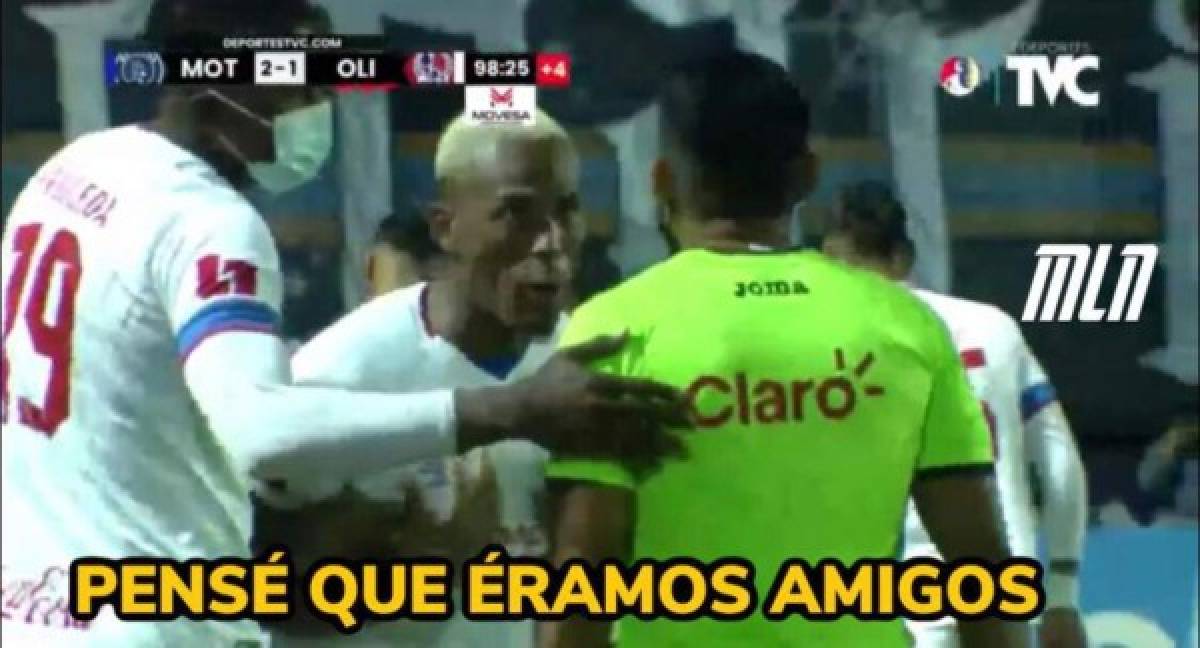 Así destrozan a Pedro Troglio y Armando Castro después del juego entre Olimpia y Motagua