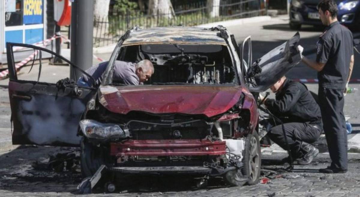 Fallece un periodista en Ucrania por la explosión de una bomba en su coche    