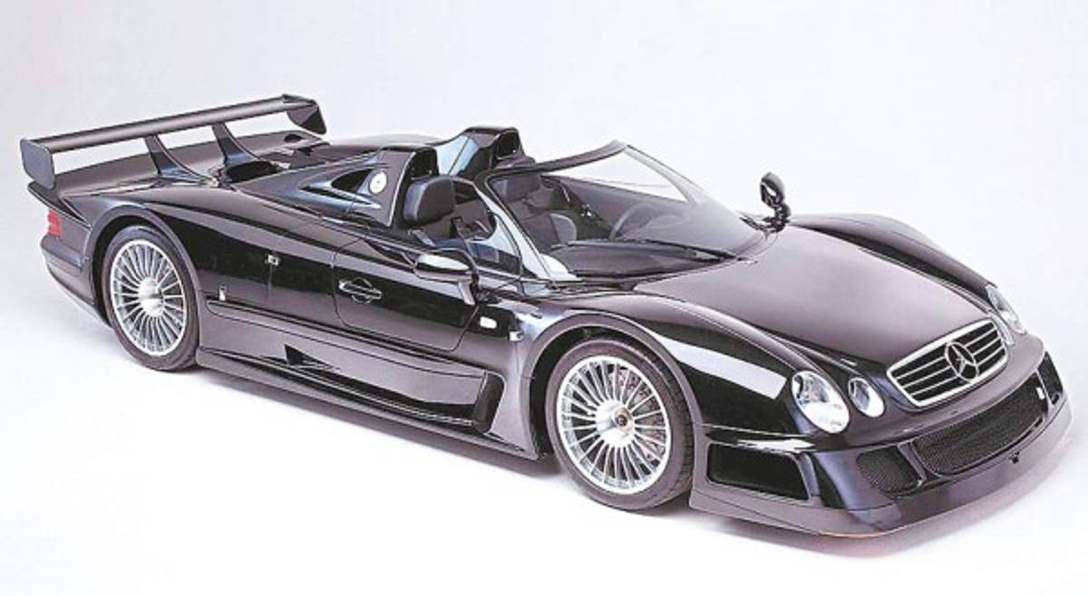 Un Mercedez 1999 de cero kilómetros a subasta