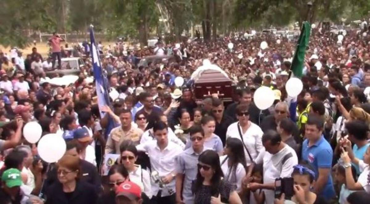 Juan José Guevara, alcalde de Quimistán, fue despedido en multitudinario sepelio