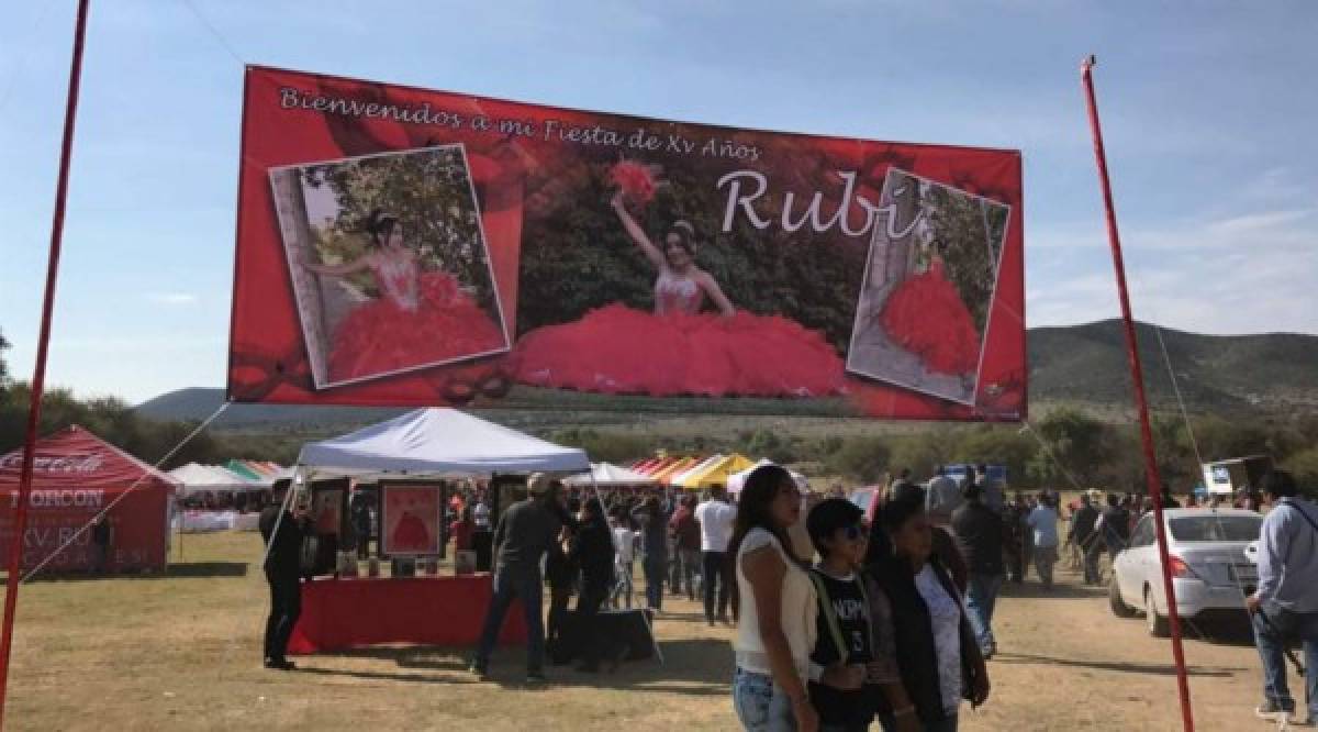 México: Rubí celebra este lunes su fiesta de 15 años