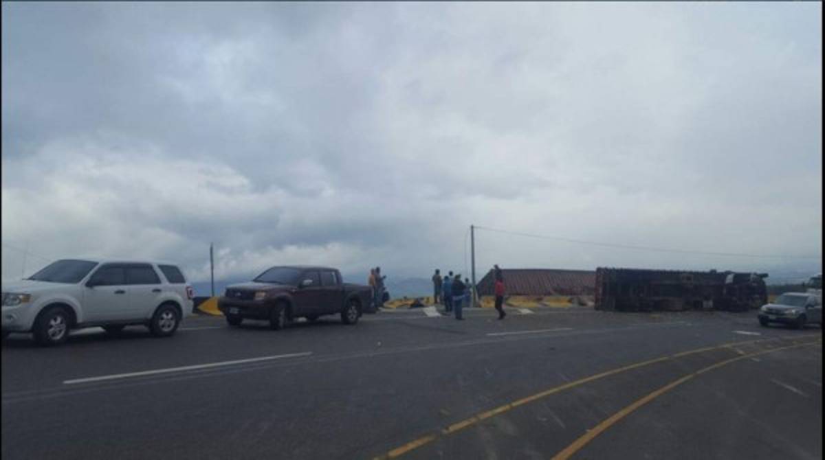 Honduras: Cuatro muertos tras fatal accidente en la cuesta La Virgen