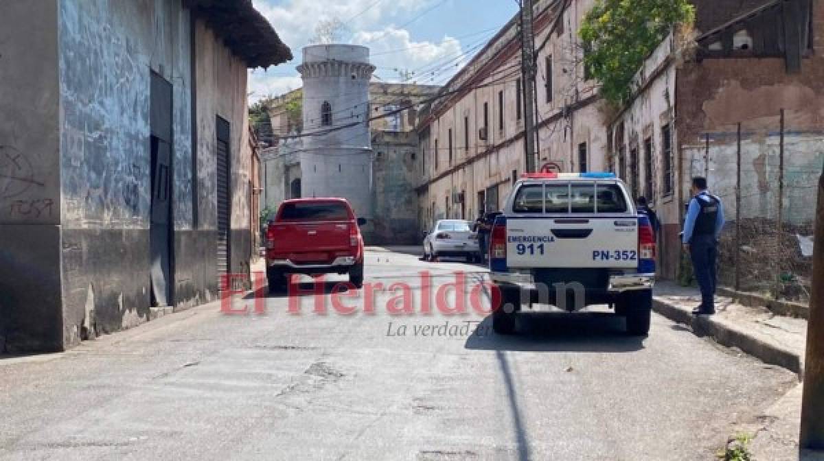 Llanto e impotencia: el asesinato de un taxista en el barrio La Hoya (Fotos)