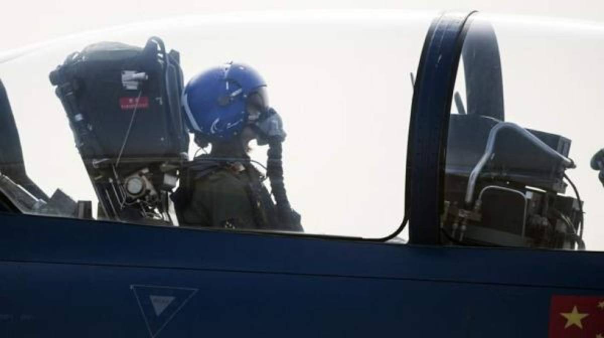 La horrorosa muerte de 'pavo real dorada', la piloto más famosa de China