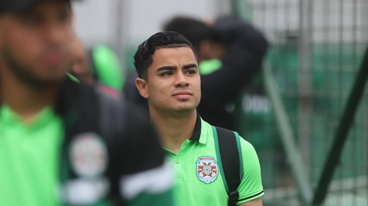 Bellas chicas son la sensación en el estadio Yankel Rosenthal y sorpresa con jugador de Marathón