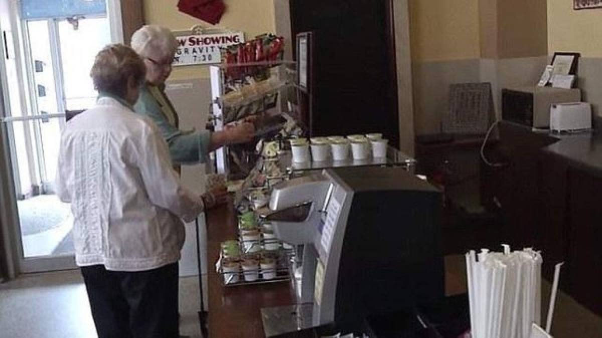 Una cafetería sin empleados donde los clientes pagan por honradez
