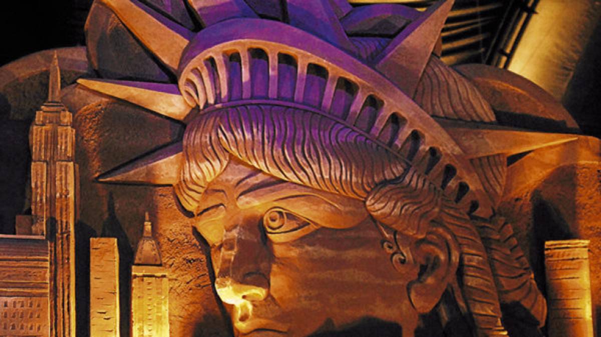 Réplicas de las maravillas del mundo en arena