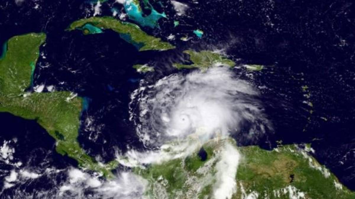 Haití, Jamaica y Cuba se preparan para el poderoso huracán Matthew