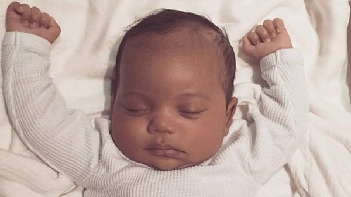 Kim Kardashian compartió la primera foto de Saint West