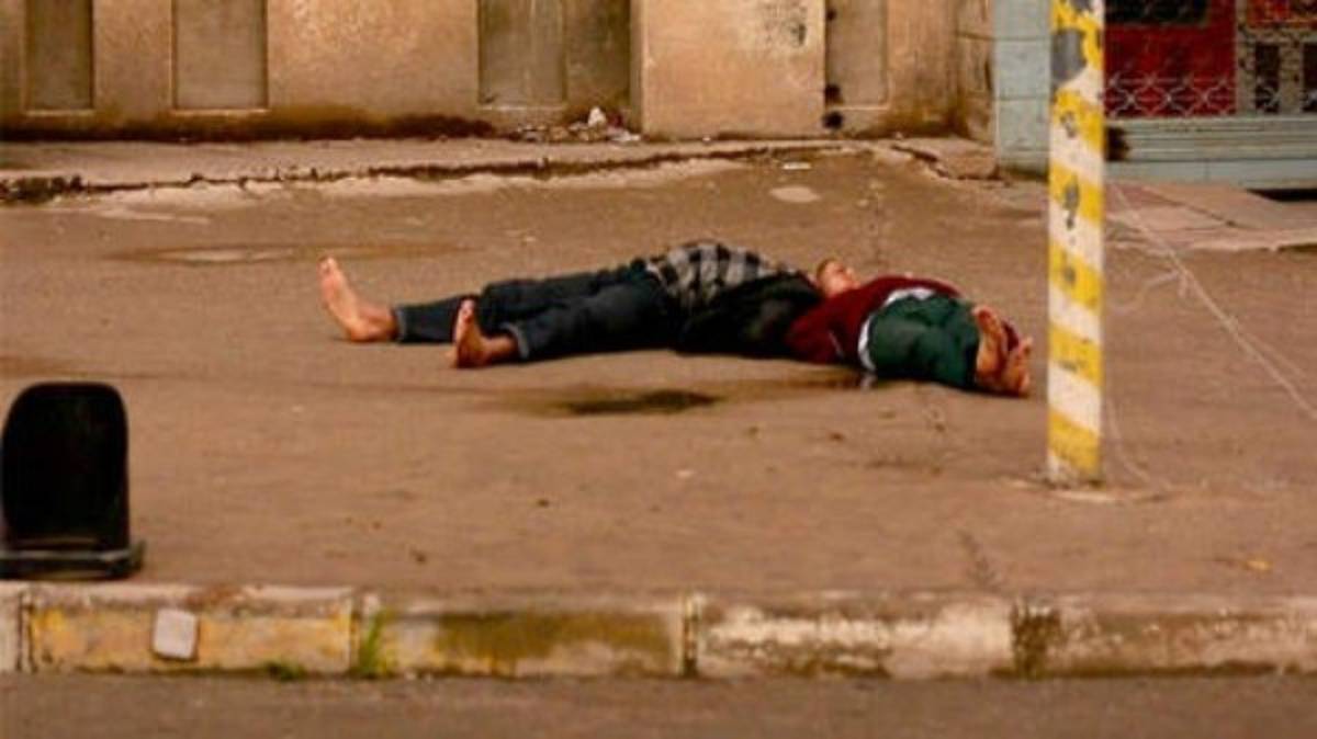 El Estado Islámico arroja a homosexuales desde un edificio