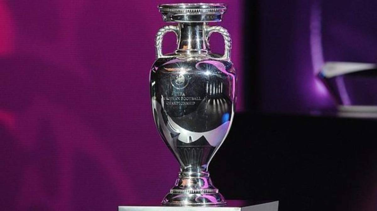 La copa más ansiada por los europeos pesa 8kg y mide 60 cm de alto. (Foto: Agencias/ Deportes El Heraldo / El Heraldo Honduras / Noticias Honduras)