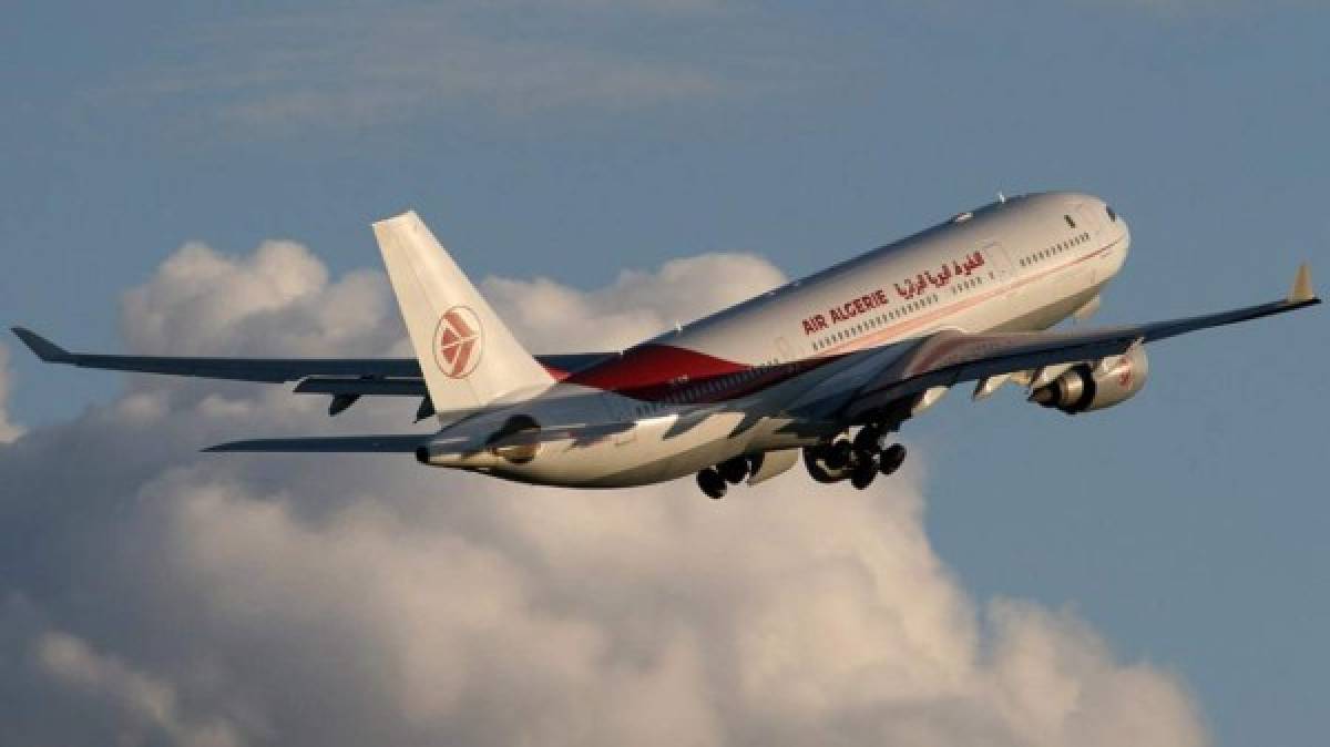 Avión de Air Algérie se estrella en Malí con 116 personas a bordo