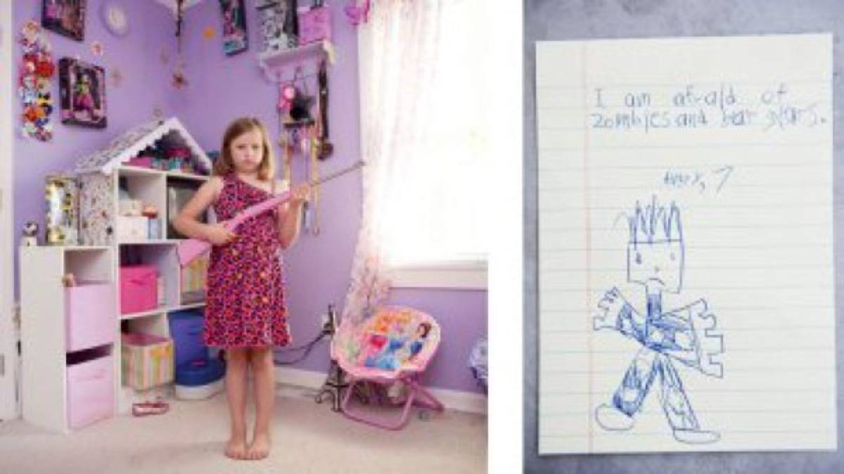 Las temibles 'niñas fusil' que se exhiben armadas a los 5 años