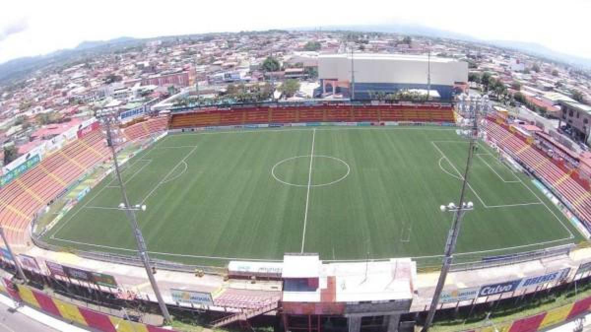 ¿Qué equipos de Centroamérica tienen sus propios estadios?