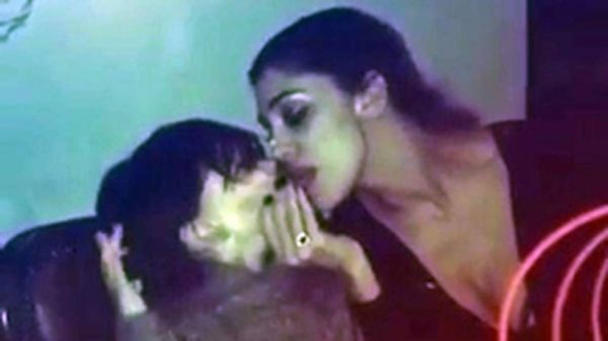 Video de exmodelo de Playboy y su hijo que desata polémica