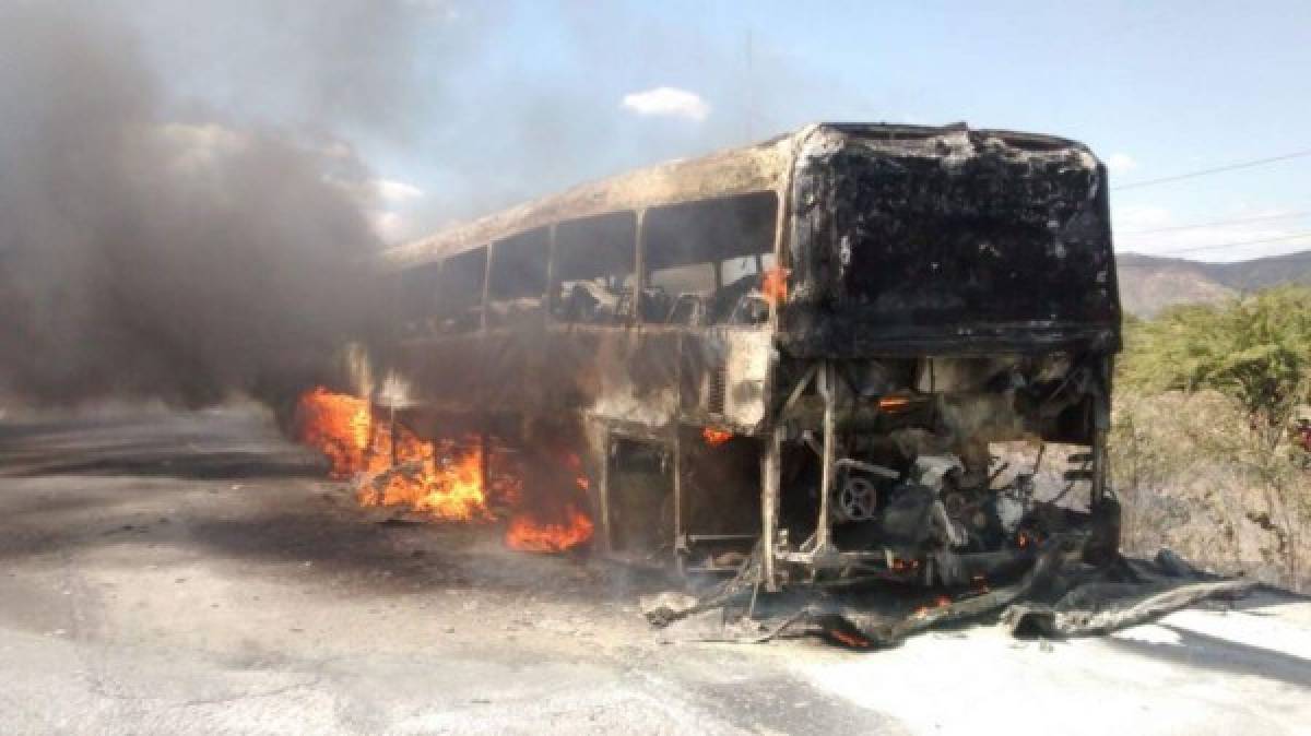 Se incendia un bus en la carretera al Sur de Honduras