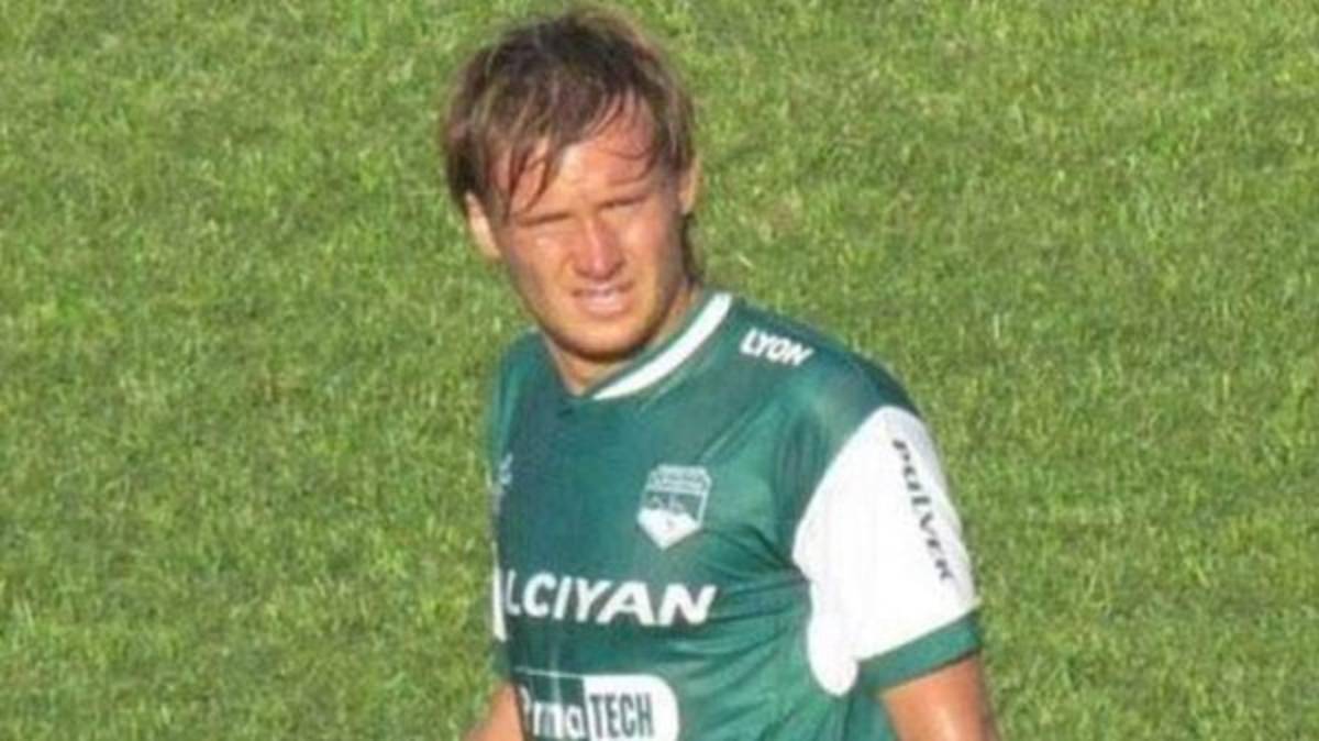 VIDEO: Jugador muere en pleno partido