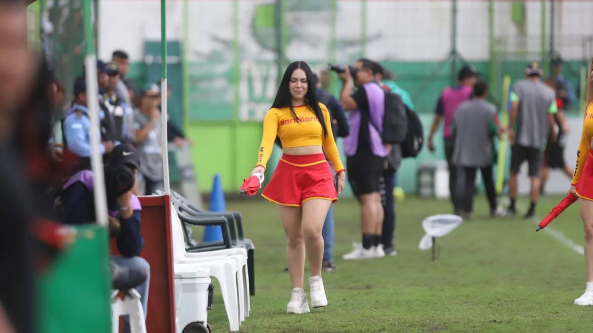 Bellas chicas son la sensación en el estadio Yankel Rosenthal y sorpresa con jugador de Marathón
