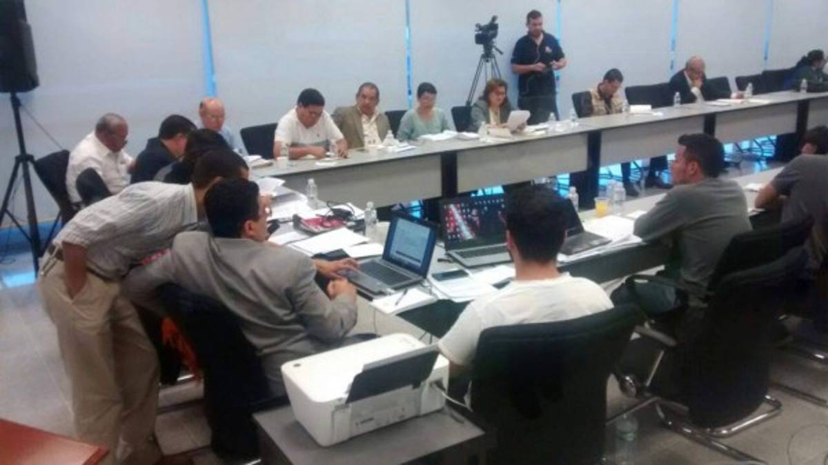 Este jueves se sabrá si estudiantes liberan edificios tomados en la UNAH