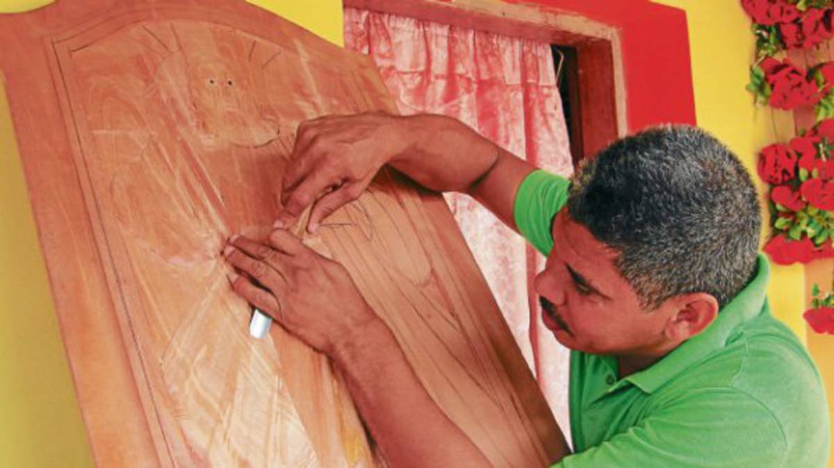 Tierra del aserrío y procesamiento de la madera