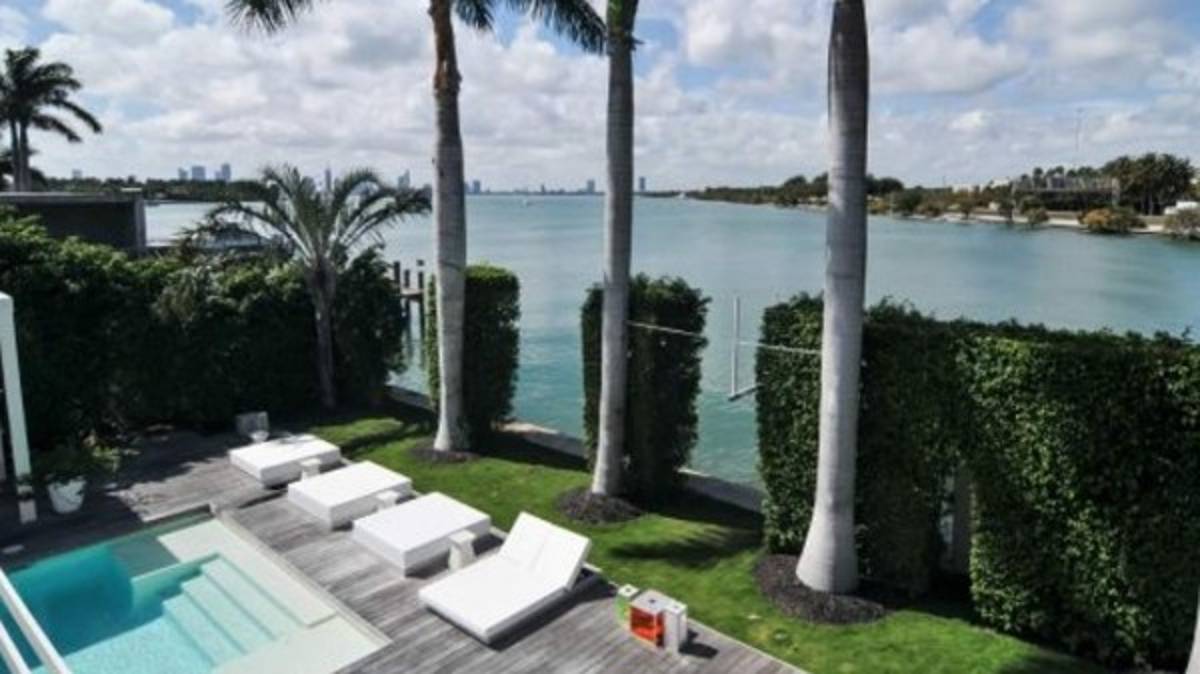 Mansión de Shakira a la venta