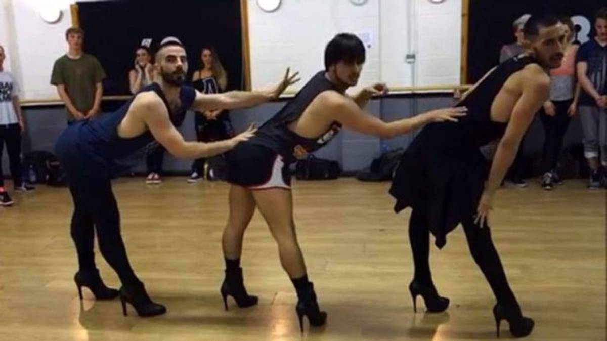 Los hombres demuestran que también pueden bailar con tacones