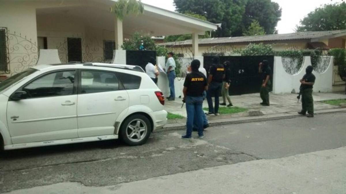 Honduras: Aseguran más viviendas y terrenos a la familia Rosenthal