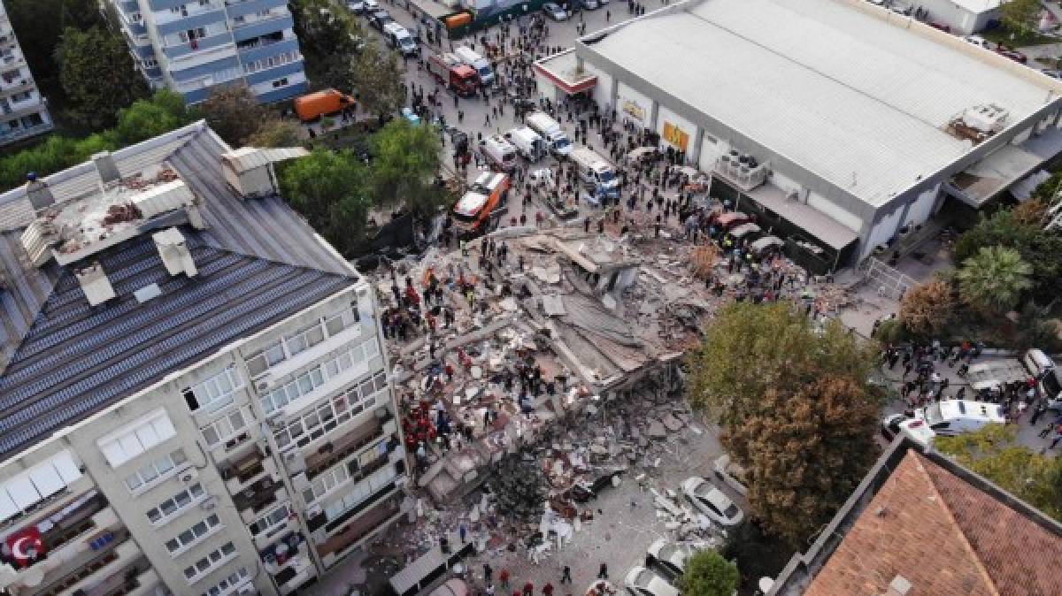 Dolor y devastación: las imágenes más impactantes del terremoto en Turquía