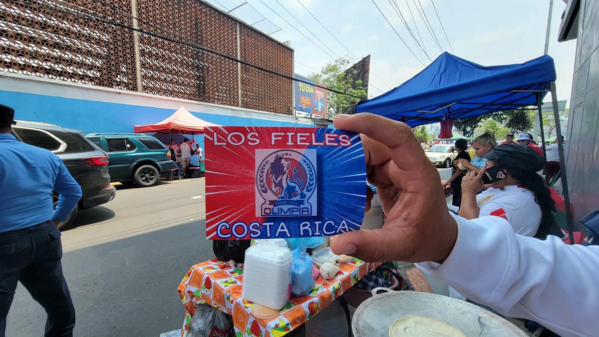 Convocatoria total, emoción y colorido: las curiosidades fuera de la cancha en la final Olimpia vs Olancho