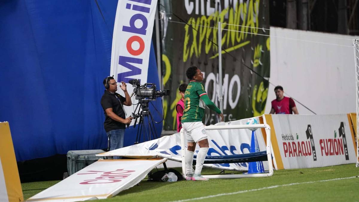 Bronca en Real España, influencers sorprenden, jugador casi sale herido y Marathón se burla
