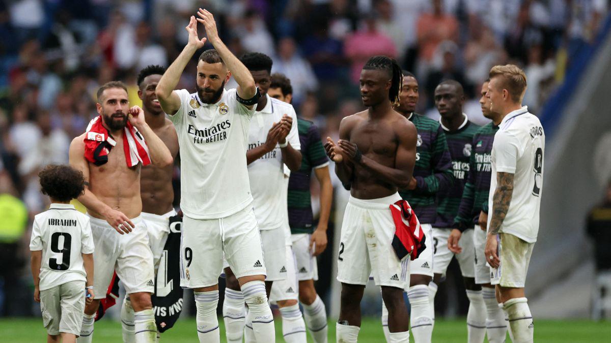 Aplausos, un último grito y homenaje a Benzema en su despedida del Real Madrid