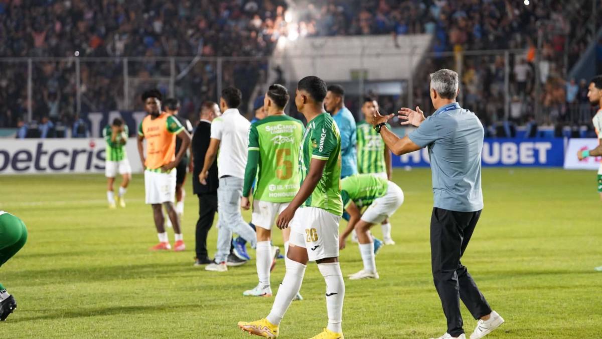La enorme tristeza de jugadores del Marathón luego de perder otra final; entre lágrimas
