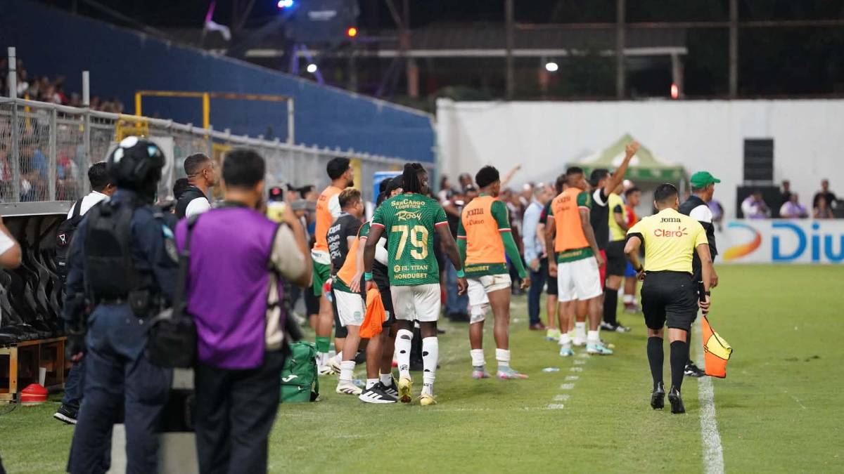 Quebraron vidrios, bronca con el rival y tristeza: Las imágenes de la eliminación de Olimpia en Liga Nacional