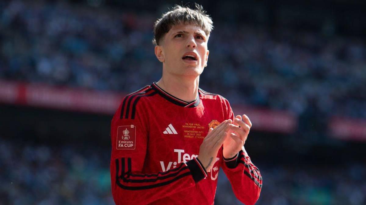 Fichajes: Jugador informa a su club que Barcelona pagará su cláusura y futuro de Dibu Martínez