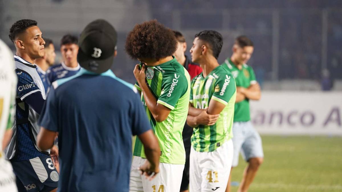 La enorme tristeza de jugadores del Marathón luego de perder otra final; entre lágrimas