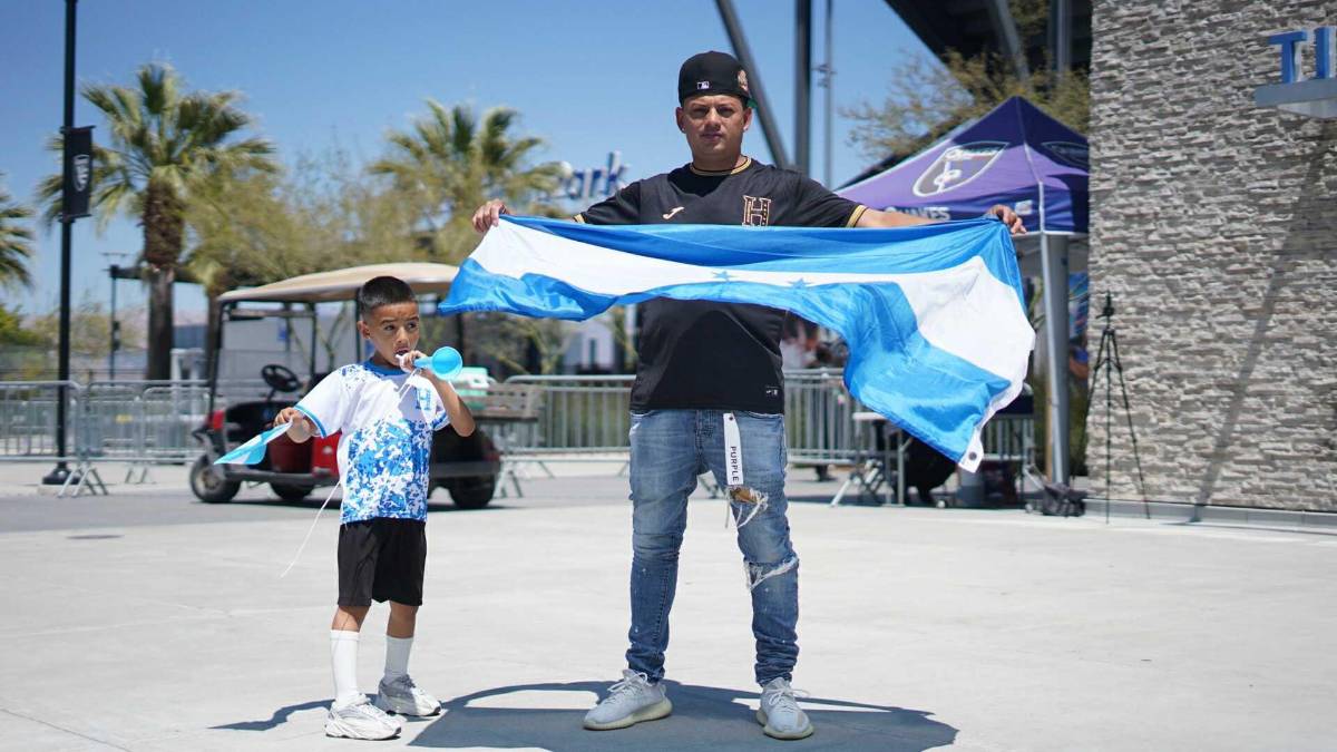Bella periodista y exjugador hondureño sorprenden: Ambiente previo al Honduras vs Curazao