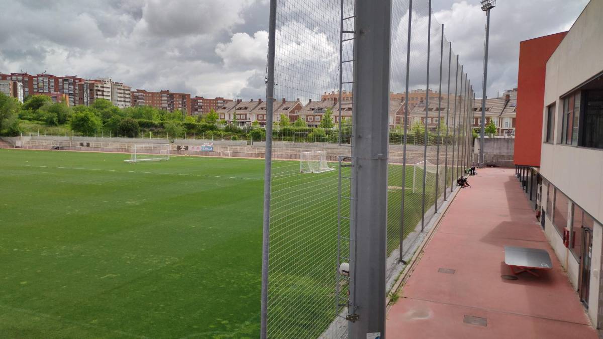 Equipo de LaLiga de España suspende entrenamiento por robos en los vestuarios