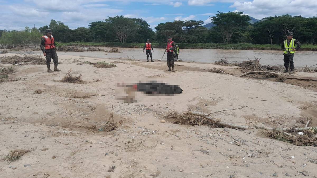 El cuerpo del extranjero se encontraba a la orilla del río. Esta ruta es muy usada por los migrantes para cortar paso.